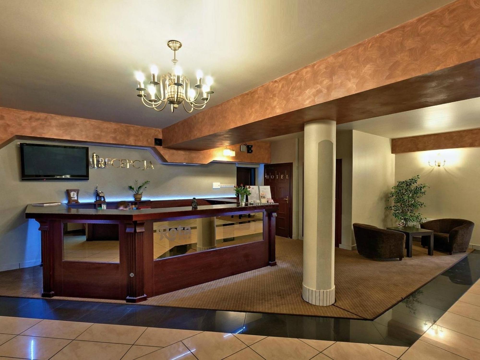 Hotel Rota Biała Podlaska Esterno foto