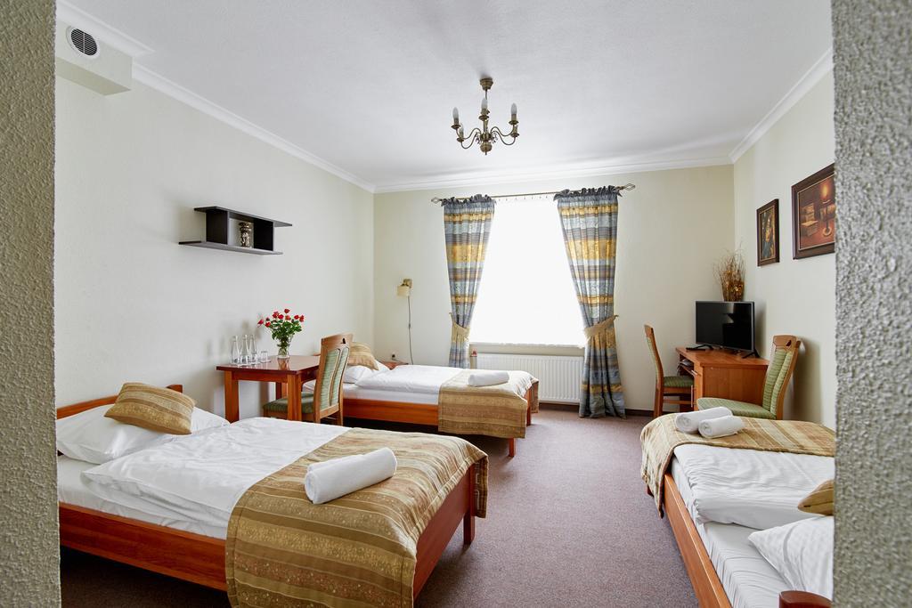 Hotel Rota Biała Podlaska Esterno foto