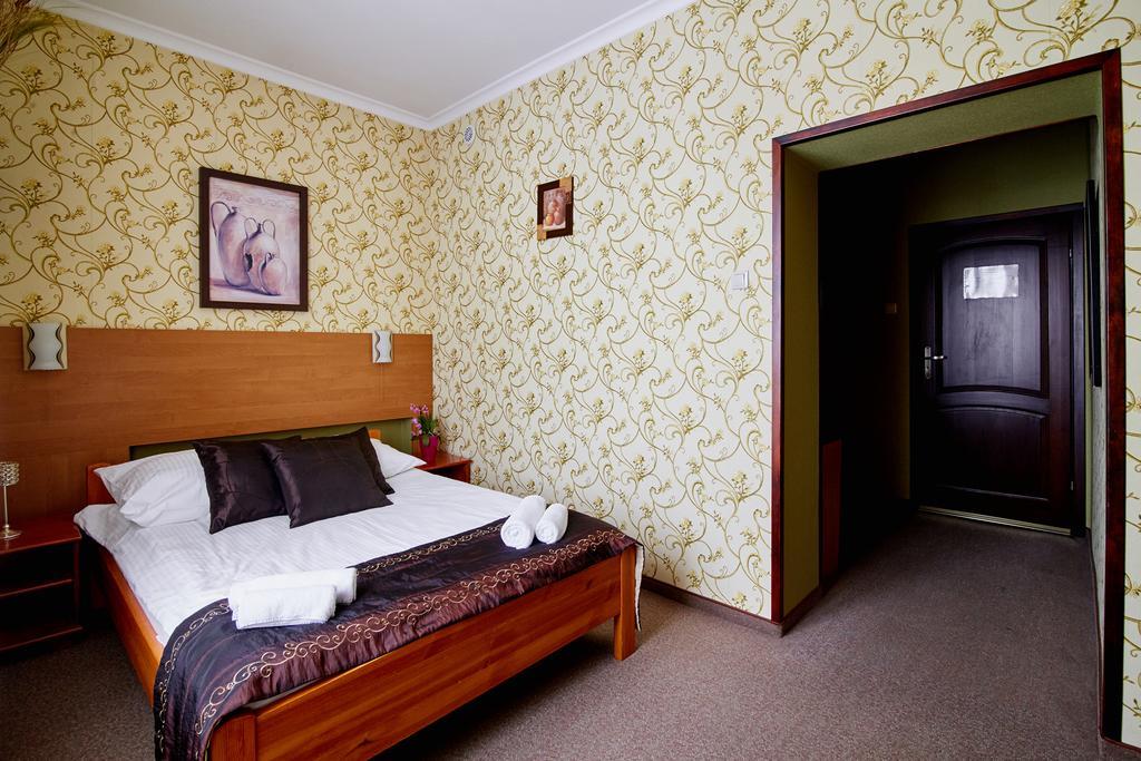 Hotel Rota Biała Podlaska Esterno foto