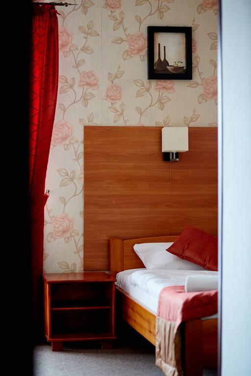 Hotel Rota Biała Podlaska Esterno foto