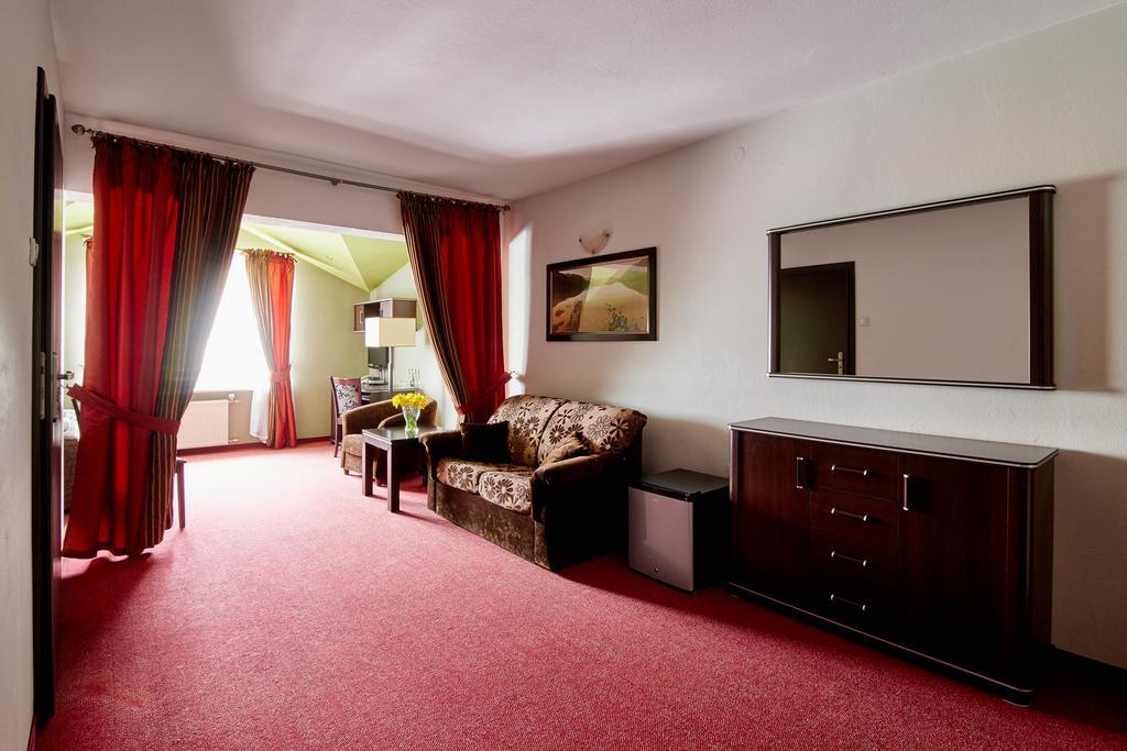 Hotel Rota Biała Podlaska Esterno foto