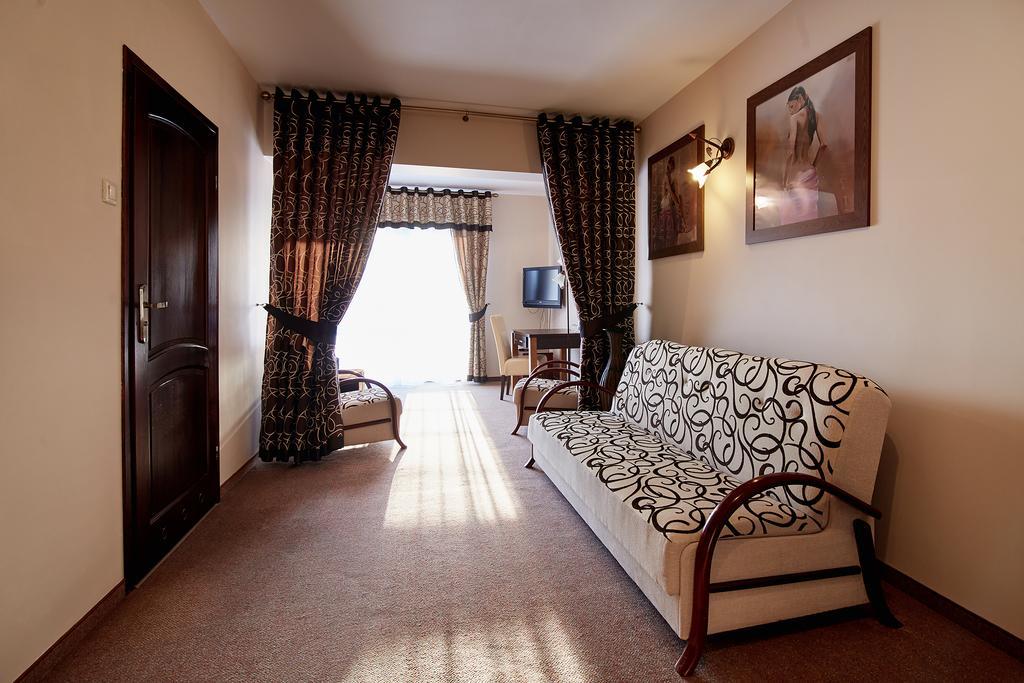 Hotel Rota Biała Podlaska Esterno foto